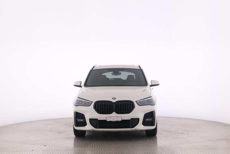 Vehicle image BMW X1