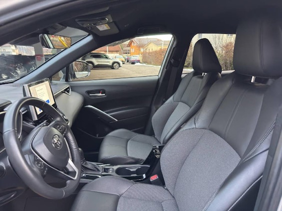 Vehicle image 4 Vehicle image 4