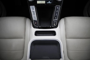 Vehicle image JAGUAR I-Pace EV400 SE AWD