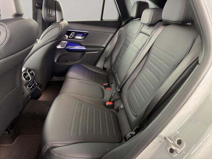 Vehicle image MERCEDES-BENZ GLC 300