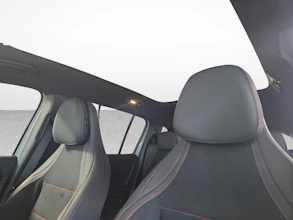 https://vehicle.imgix.net/4148663/6bdecb26-6191-4984-b538-d13503712edb.jpg