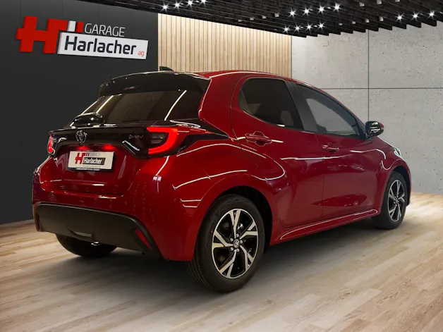 Toyota Yaris 1.5 VVT-i HSD Trend