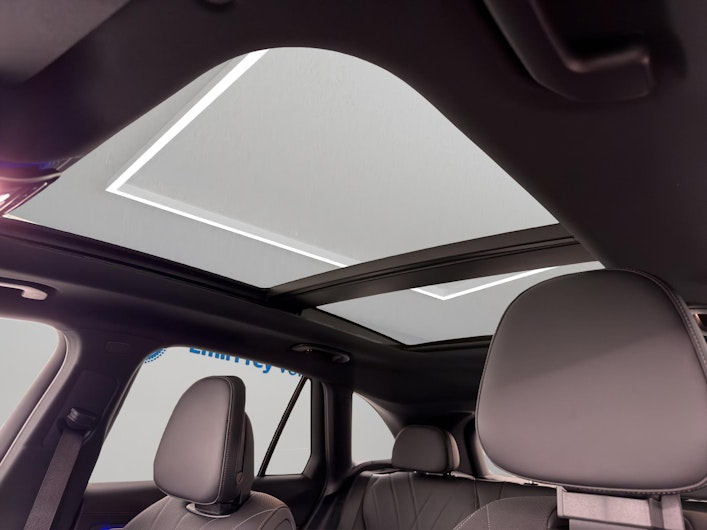 Vehicle image MERCEDES-BENZ GLC 300