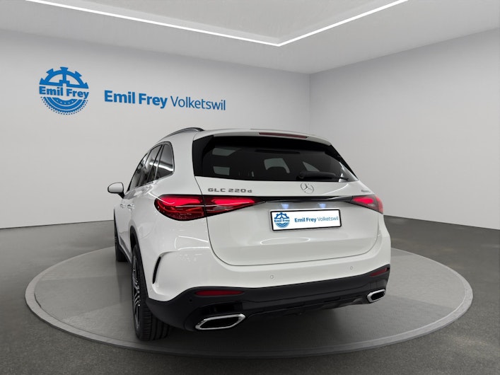 image du véhicule MERCEDES-BENZ GLC 220