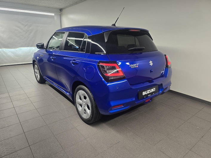 Vehicle image SUZUKI SWIFT