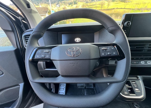 Vehicle image 11 Vehicle image 11