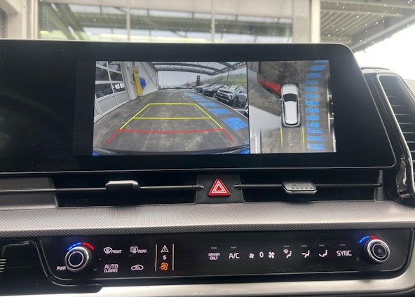 Vehicle image 12 Vehicle image 12