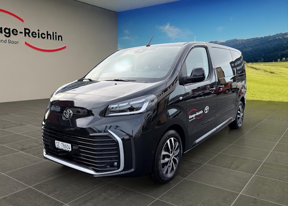 First vehicle image First vehicle image