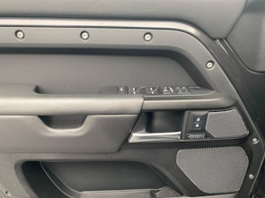 Fahrzeugbild LAND ROVER Defender 110 5.0 V8 SC Carpathian Edition