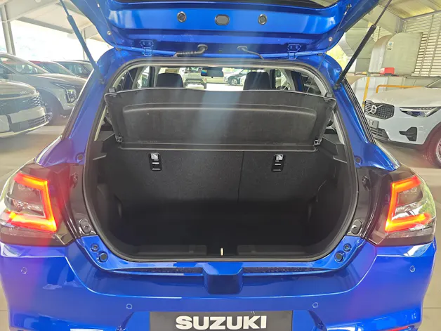 Suzuki Swift 1.2 Sakura Hybrid 4x4