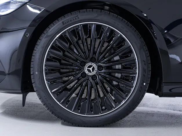Mercedes-Benz E 220 d 4MATIC