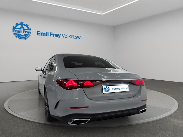 Vehicle image MERCEDES-BENZ E 450