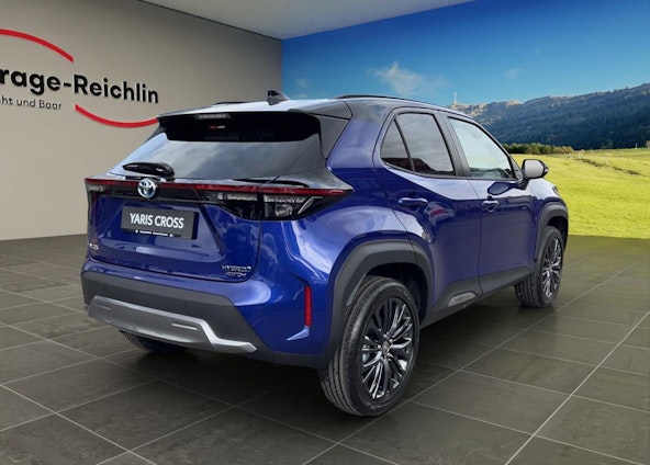 Vehicle image 4 Vehicle image 4