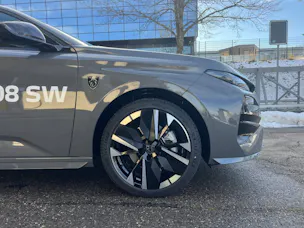 Peugeot 308 SW Hybrid 145 e-DCS6 GT
