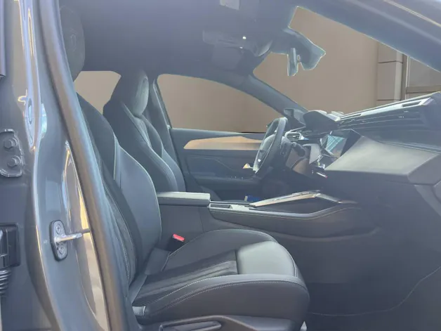 Peugeot 308 SW Hybrid 145 e-DCS6 GT