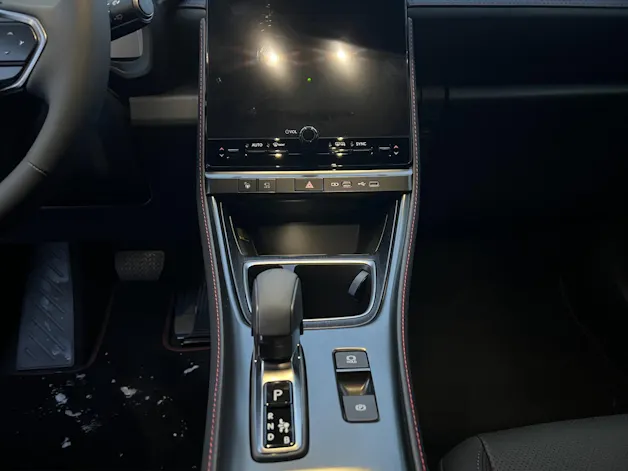Lexus LBX 1.5 Hybrid Emotion AWD