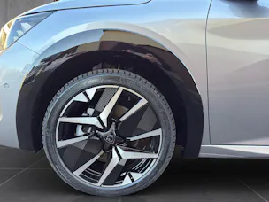 Peugeot 208 e-GT