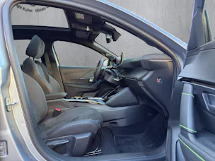 Peugeot 208 e-GT