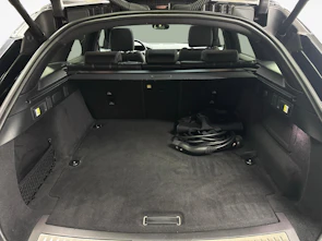 Fahrzeugbild LAND ROVER Range Rover Velar 2.0 P400e R-Dynamic S