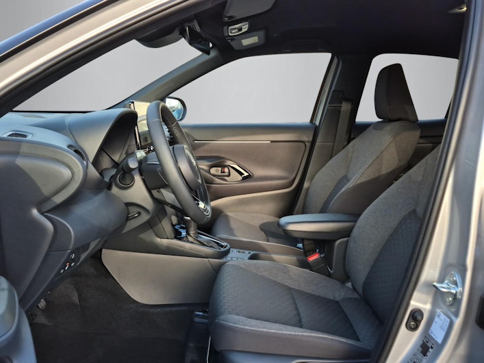 Vehicle image TOYOTA YARIS CROSS