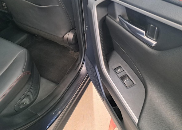 Vehicle image 14 Vehicle image 14