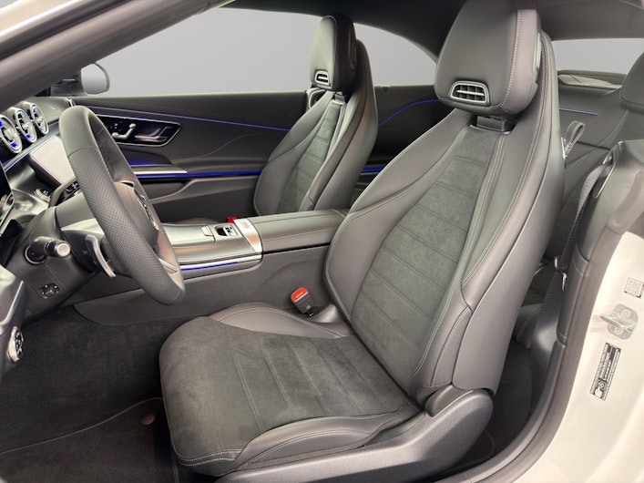 image du véhicule MERCEDES-BENZ CLE 200