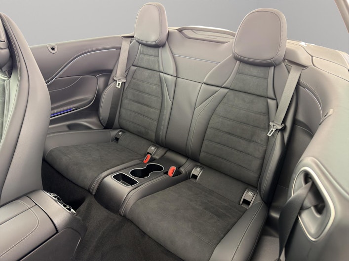 image du véhicule MERCEDES-BENZ CLE 200