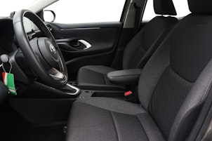 Vehicle image TOYOTA Yaris 1.5 VVT-i HSD Comfort