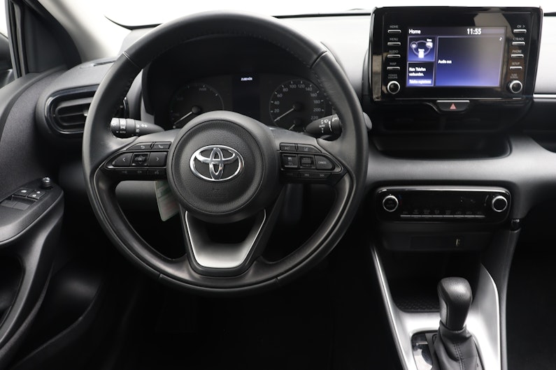 Vehicle image TOYOTA YARIS