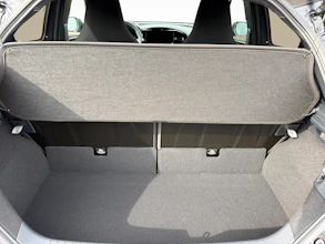 https://vehicle.imgix.net/4148958/4a42e73e-b3c9-4ac3-be94-e6038865ed6c.jpg