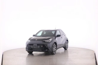 https://vehicle.imgix.net/4148958/683f6a5e-5c72-4321-bd24-ae392a9a0fc5.jpg