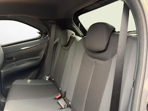 https://vehicle.imgix.net/4148958/cb03b411-2142-415b-a049-8a617f25e77c.jpg