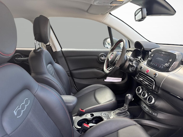 Vehicle image FIAT 500X