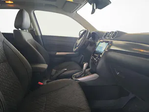Suzuki Vitara 1.4 T Sakura Top Hybrid 4x4