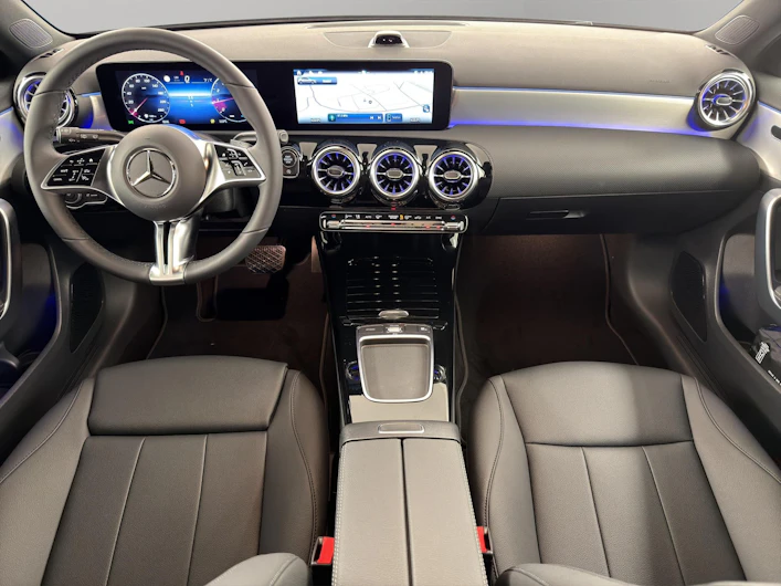 image du véhicule MERCEDES-BENZ A 200