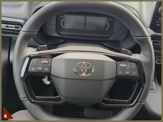 Vehicle image 9 Vehicle image 9