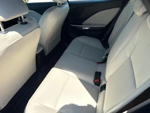 Fahrzeugbild LEXUS LBX 1.5 Hybrid Elegant