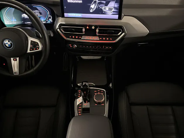 BMW X3 30e xDrive SAG