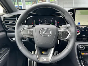 Lexus NX 450h+ F-Sport