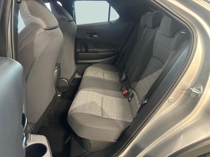 Vehicle image TOYOTA C-HR