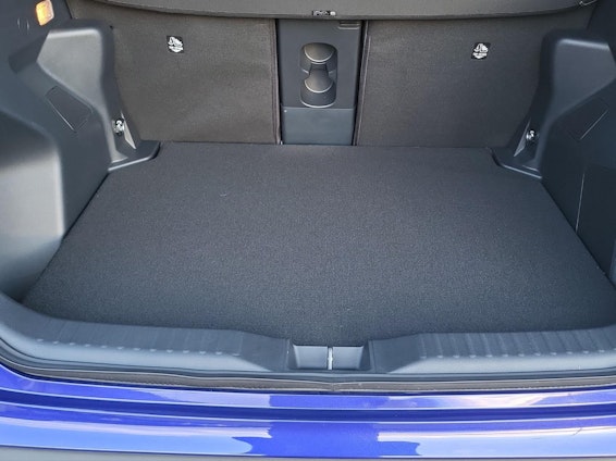 Vehicle image 15 Vehicle image 15