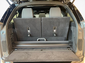 Vehicle image LAND ROVER Discovery 3.0 D I6 350 Dynamic SE