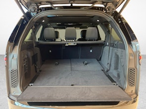 Vehicle image LAND ROVER Discovery 3.0 D I6 350 Dynamic SE