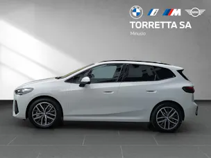 BMW 230e xDrive paddles Active Tourer