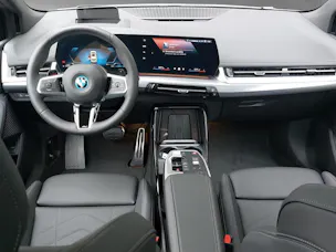 BMW 230e xDrive paddles Active Tourer