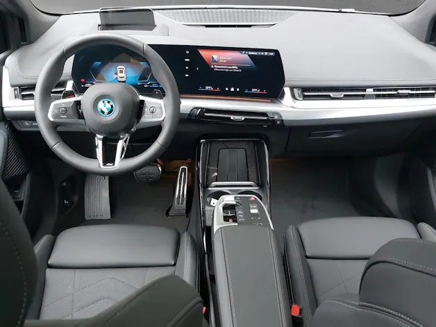 BMW 230e xDrive paddles Active Tourer
