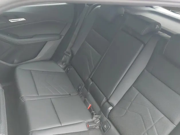 BMW 230e xDrive paddles Active Tourer