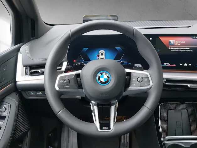 BMW 230e xDrive paddles Active Tourer