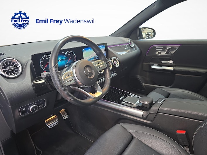 Vehicle image MERCEDES-BENZ GLA 250