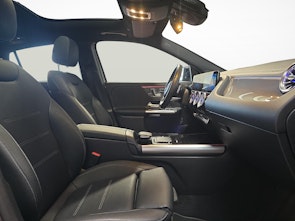 Vehicle image MERCEDES-BENZ GLA 250 AMG Line 4matic